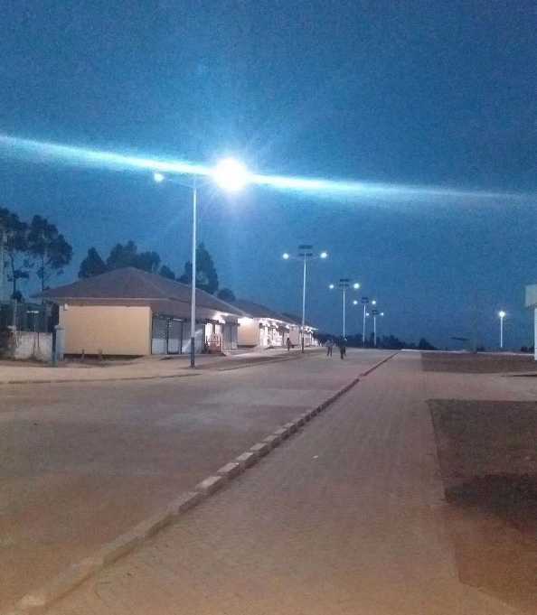 涪陵区非洲科特迪瓦太阳能路灯工程